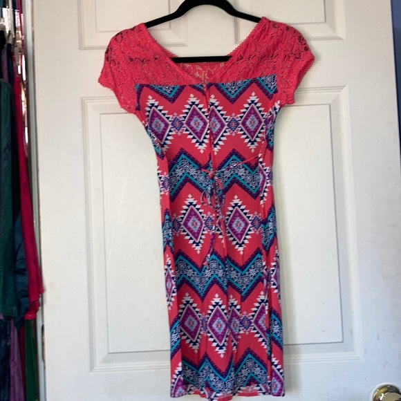 Dress - Picture 2 of 4